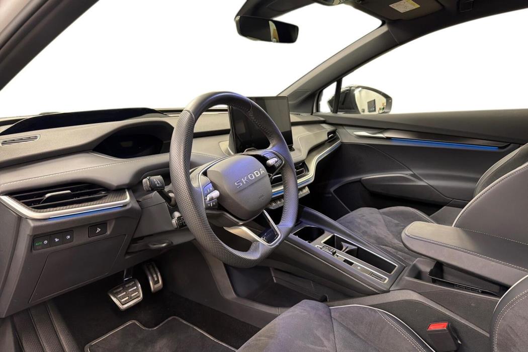 SKODA Enyaq 2025