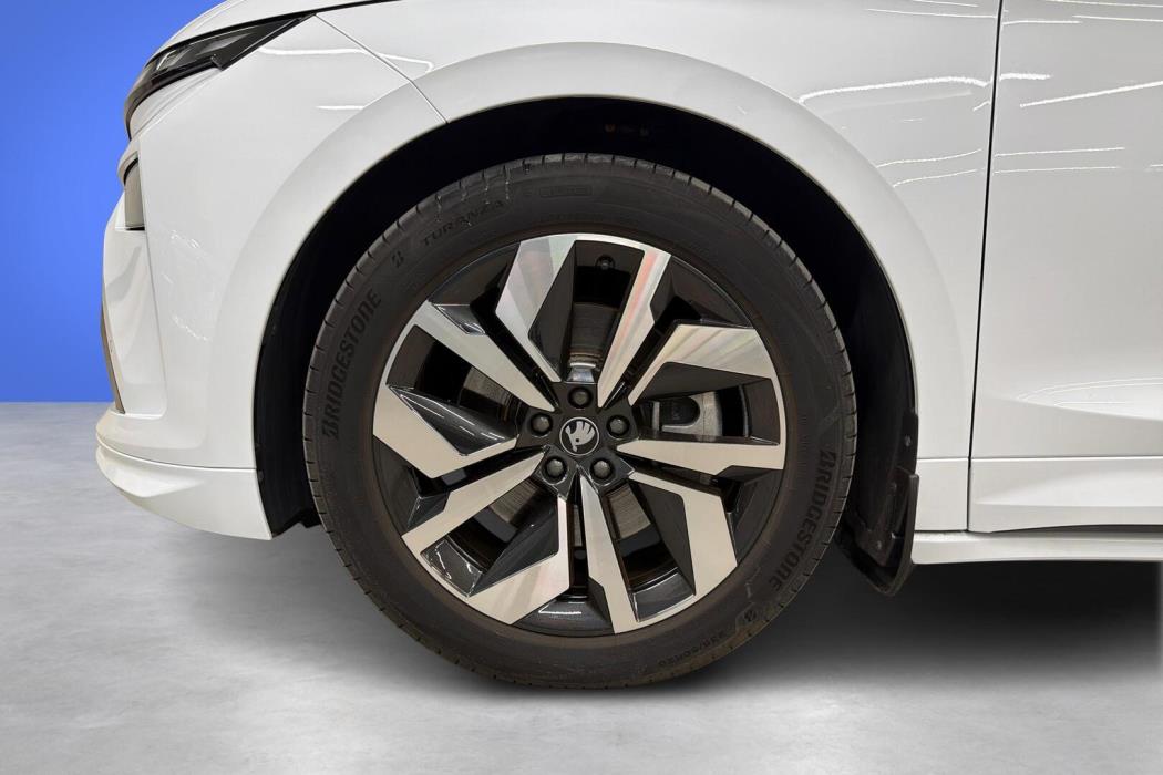 SKODA Enyaq 2025