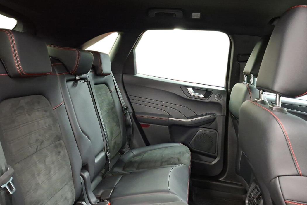 FORD Kuga 2023