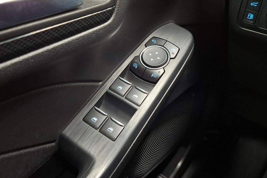 FORD Kuga 2023