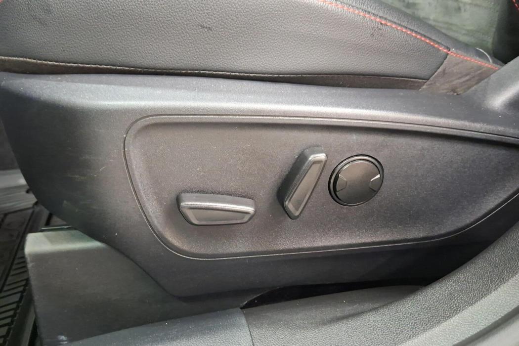 FORD Kuga 2023
