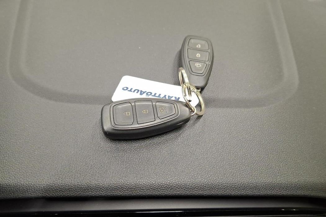 FORD Kuga 2023