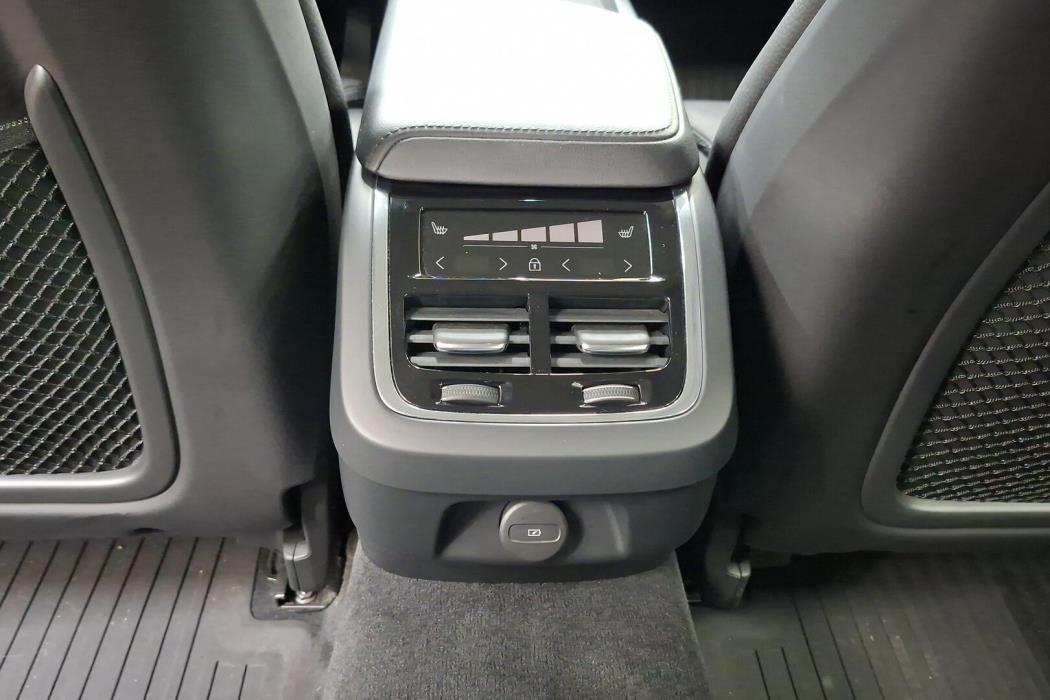 VOLVO V60 2022