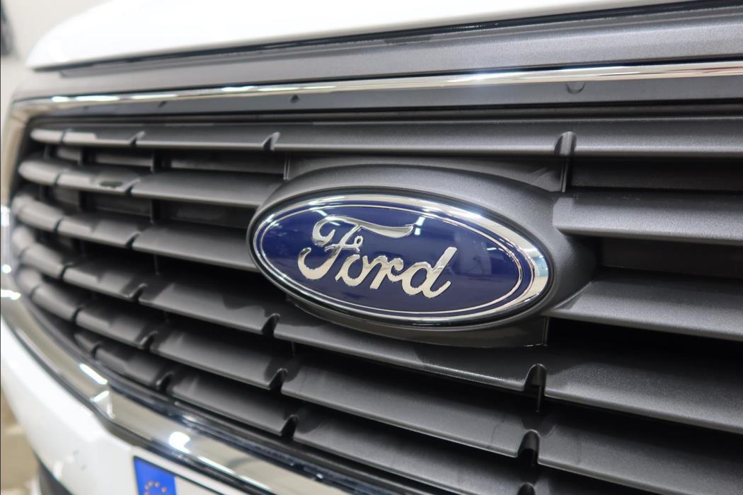 FORD Grand Tourneo Connect 2025