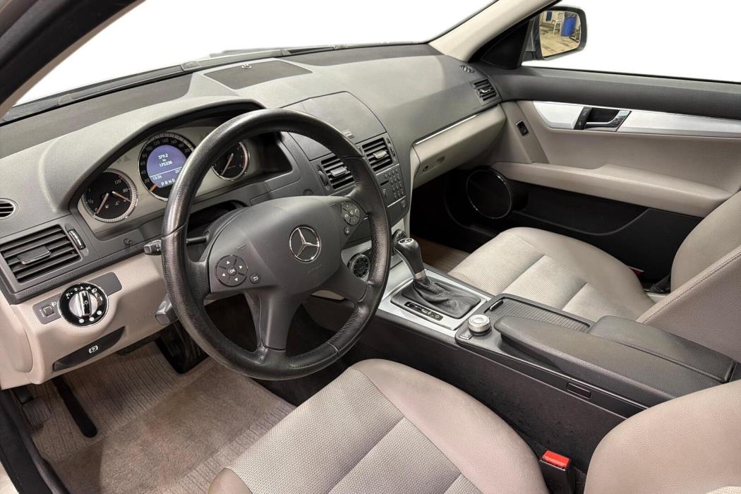 MERCEDES-BENZ C 2008