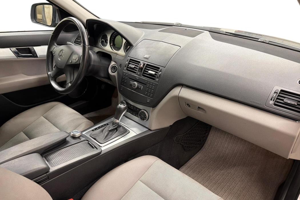 MERCEDES-BENZ C 2008