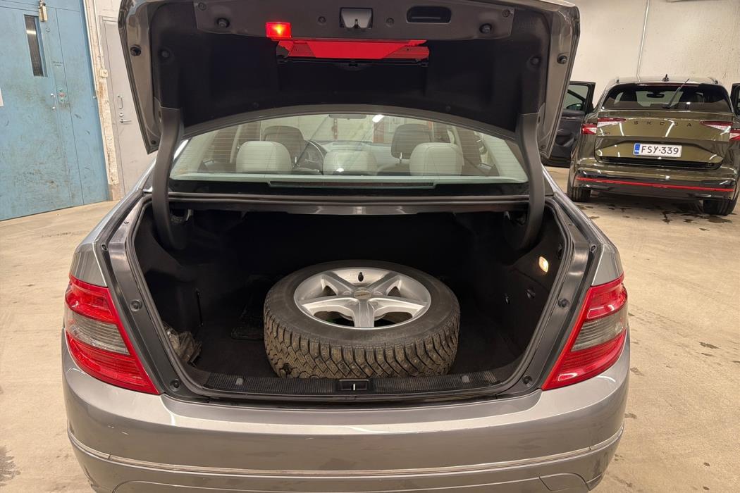 MERCEDES-BENZ C 2008