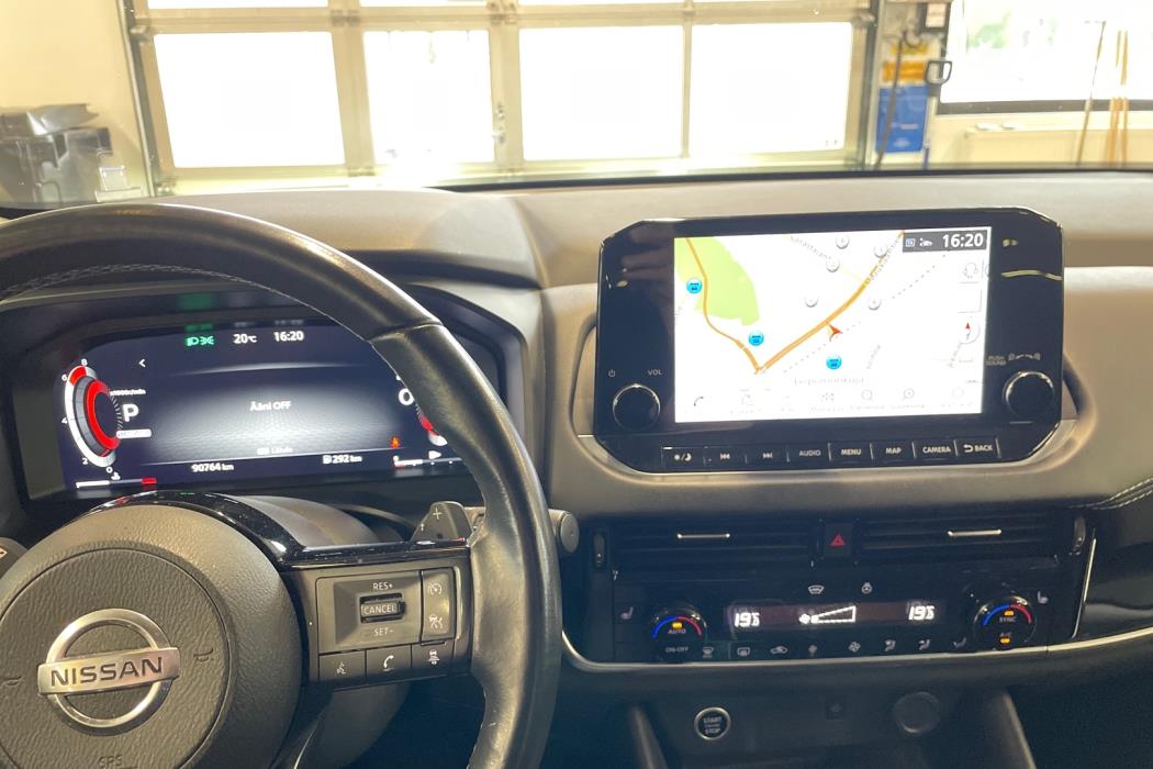 NISSAN Qashqai 2022
