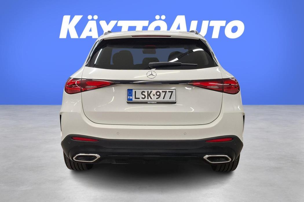MERCEDES-BENZ GLC 2023