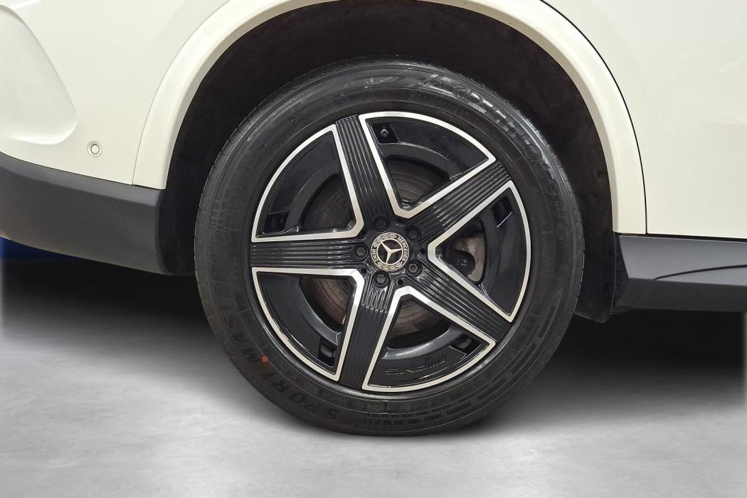 MERCEDES-BENZ GLC 2023