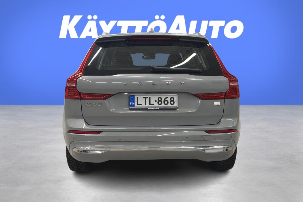 VOLVO XC60 2024