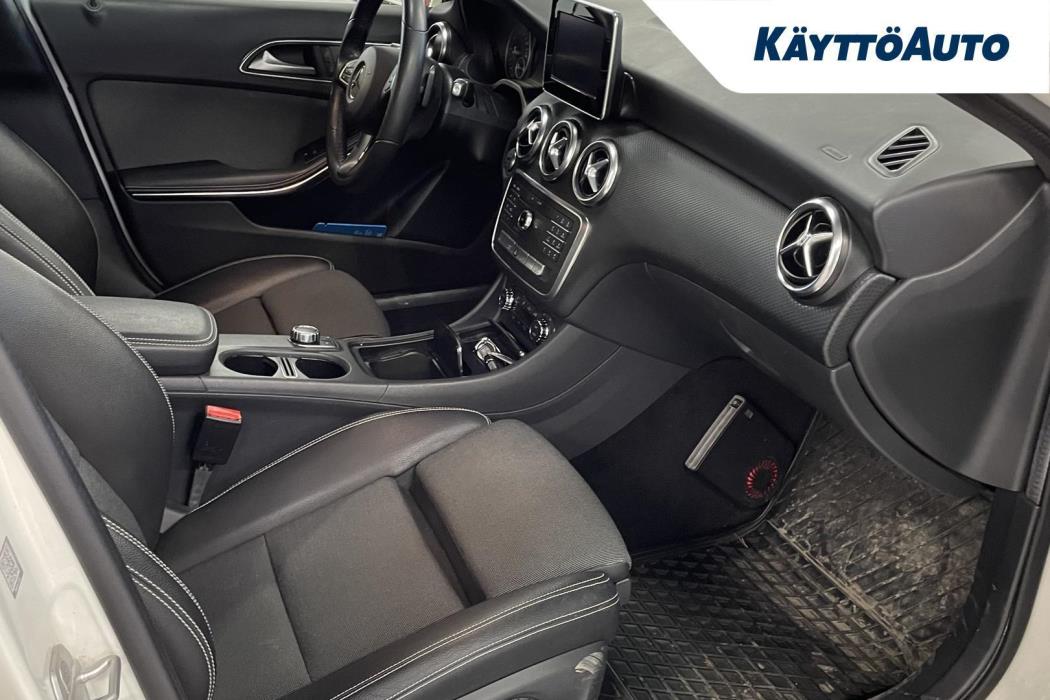 MERCEDES-BENZ A 2018