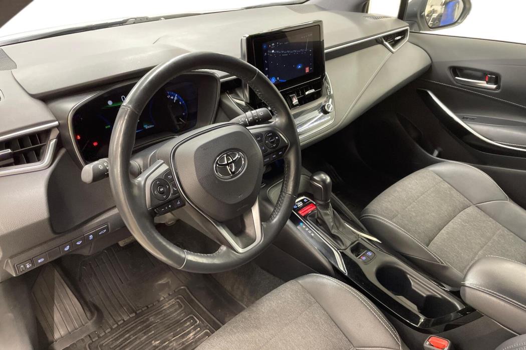 TOYOTA Corolla 2023