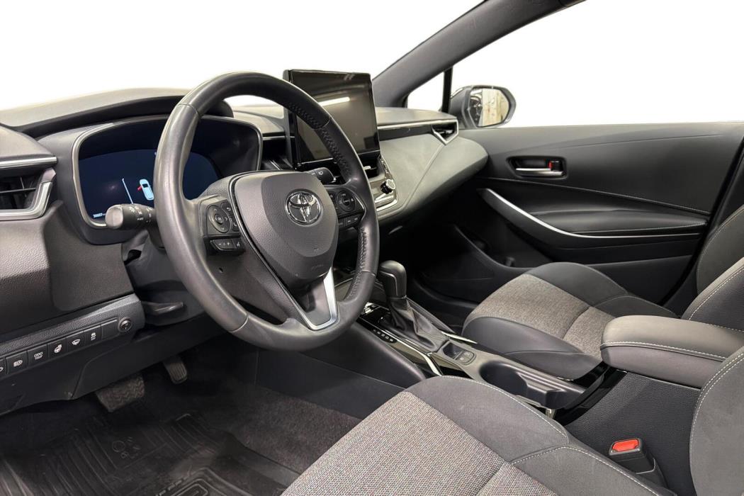 TOYOTA Corolla 2025