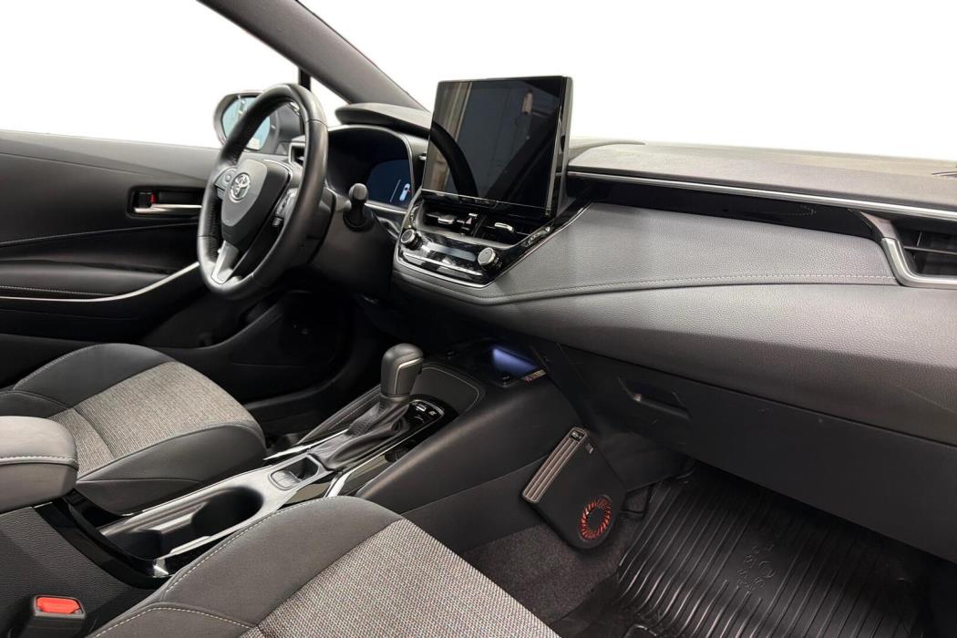 TOYOTA Corolla 2025