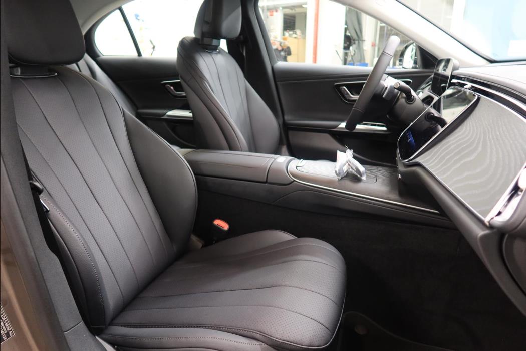 Mercedes-Benz E 2025