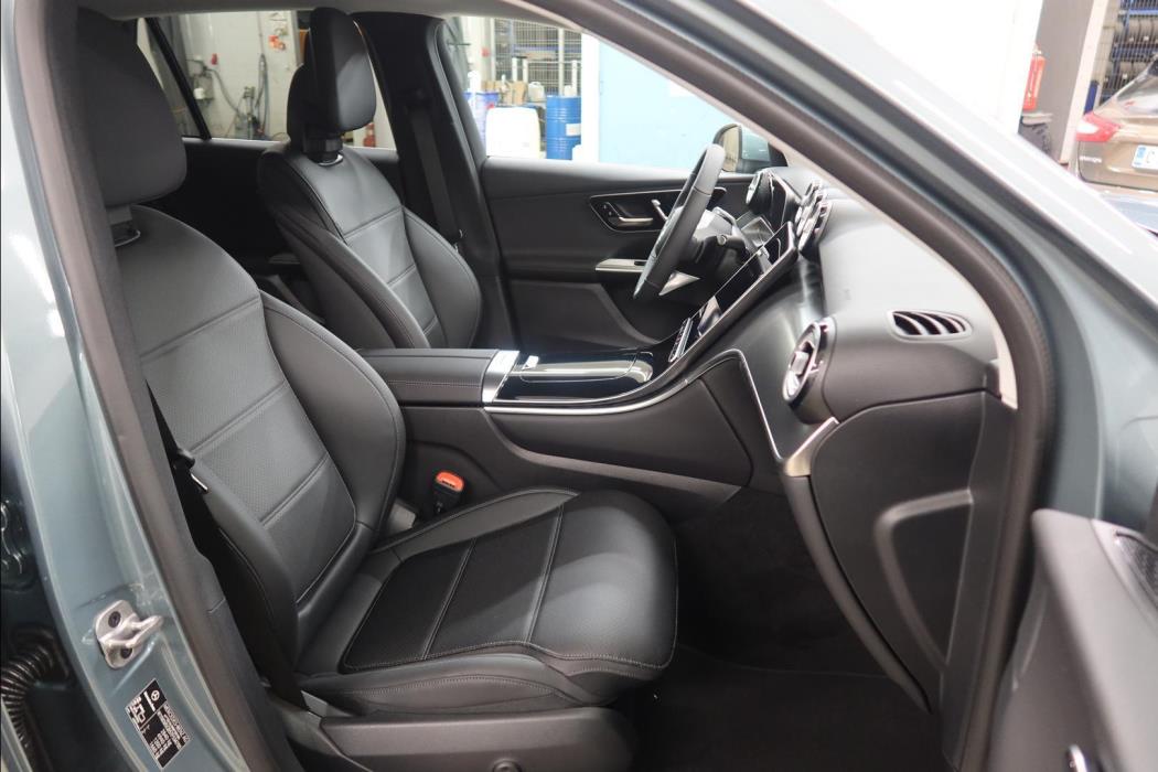 MERCEDES-BENZ GLC 2026