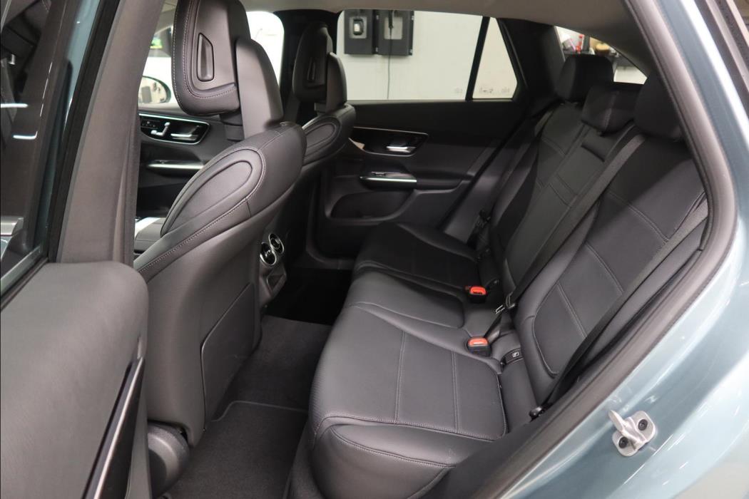 MERCEDES-BENZ GLC 2026