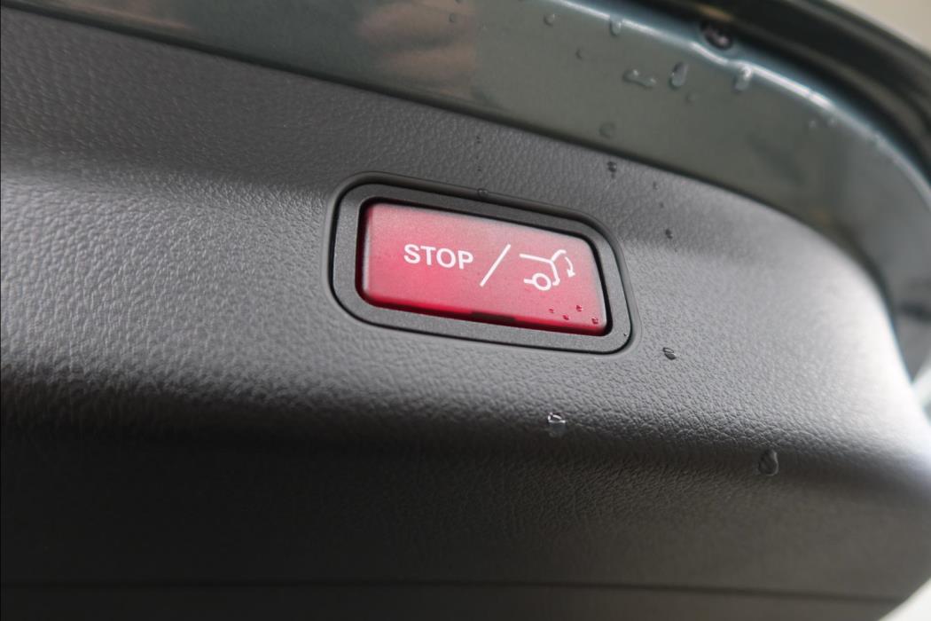 MERCEDES-BENZ GLC 2026