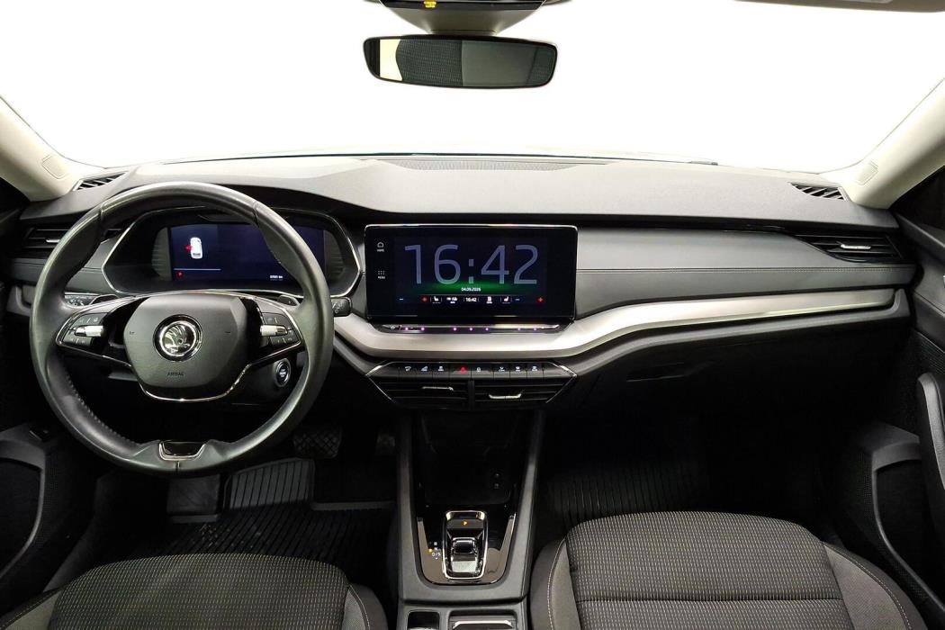 SKODA Octavia 2023