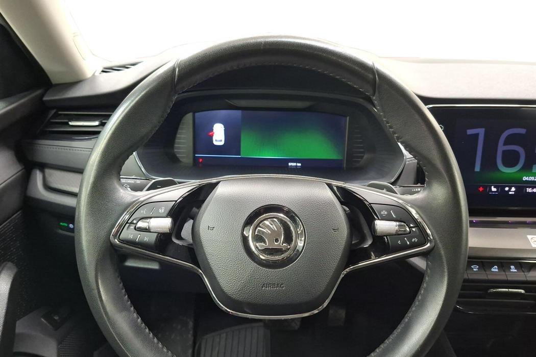 SKODA Octavia 2023