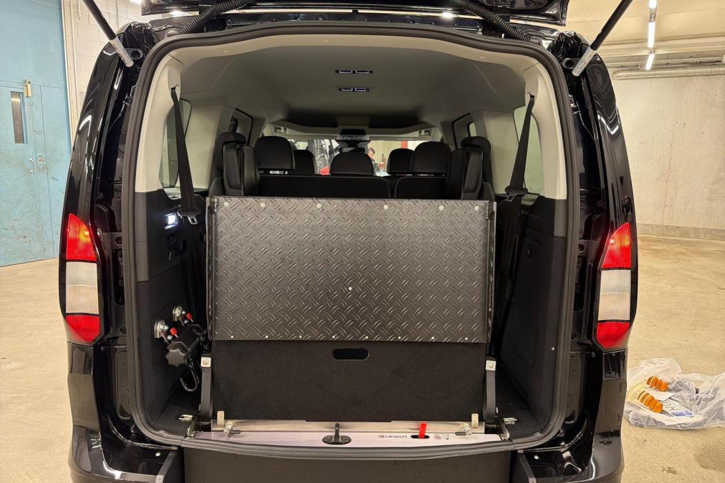 FORD TOURNEO CONNECT 2026