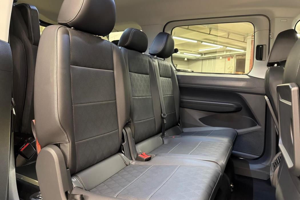 FORD TOURNEO CONNECT 2026