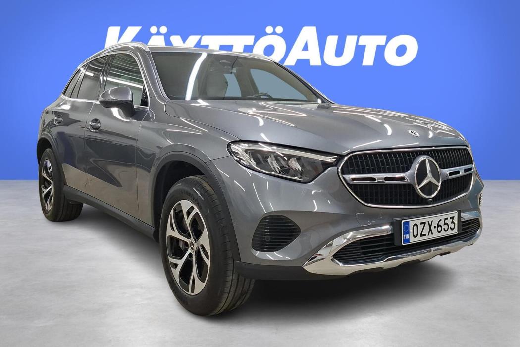MERCEDES-BENZ GLC 2023