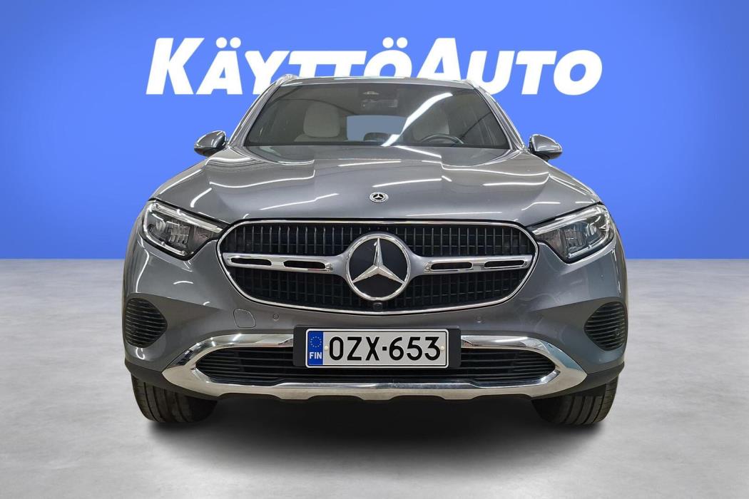 MERCEDES-BENZ GLC 2023