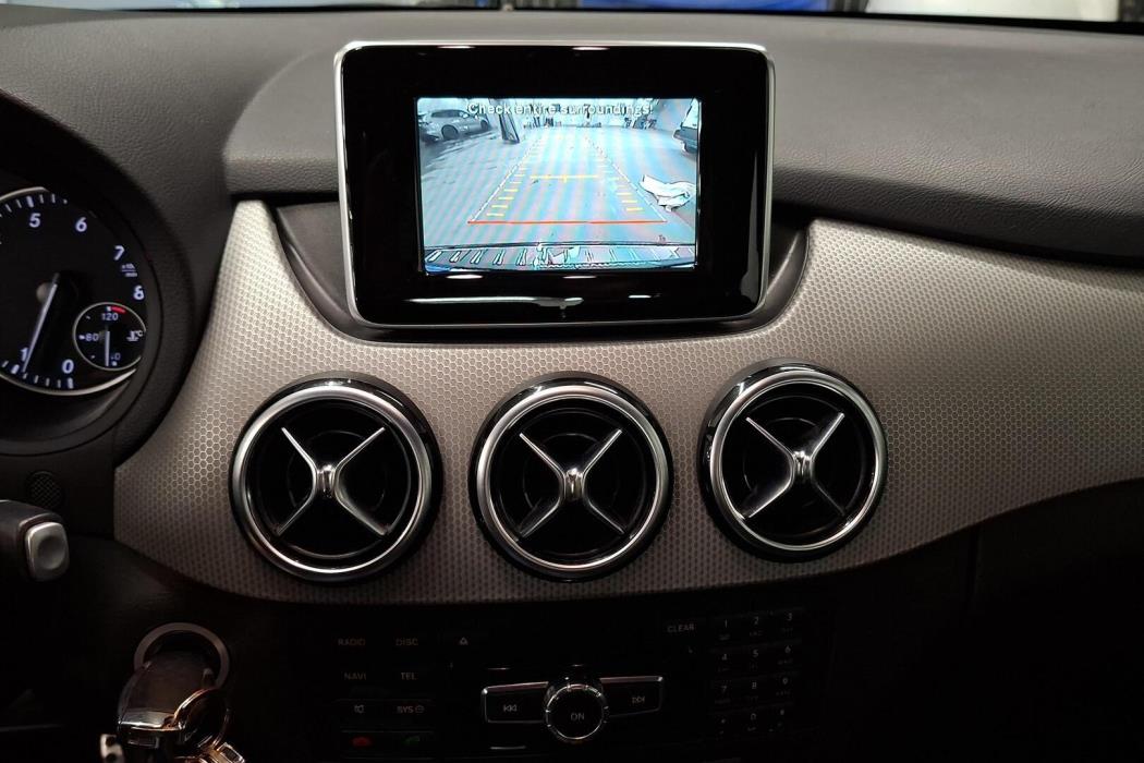 MERCEDES-BENZ B 2015