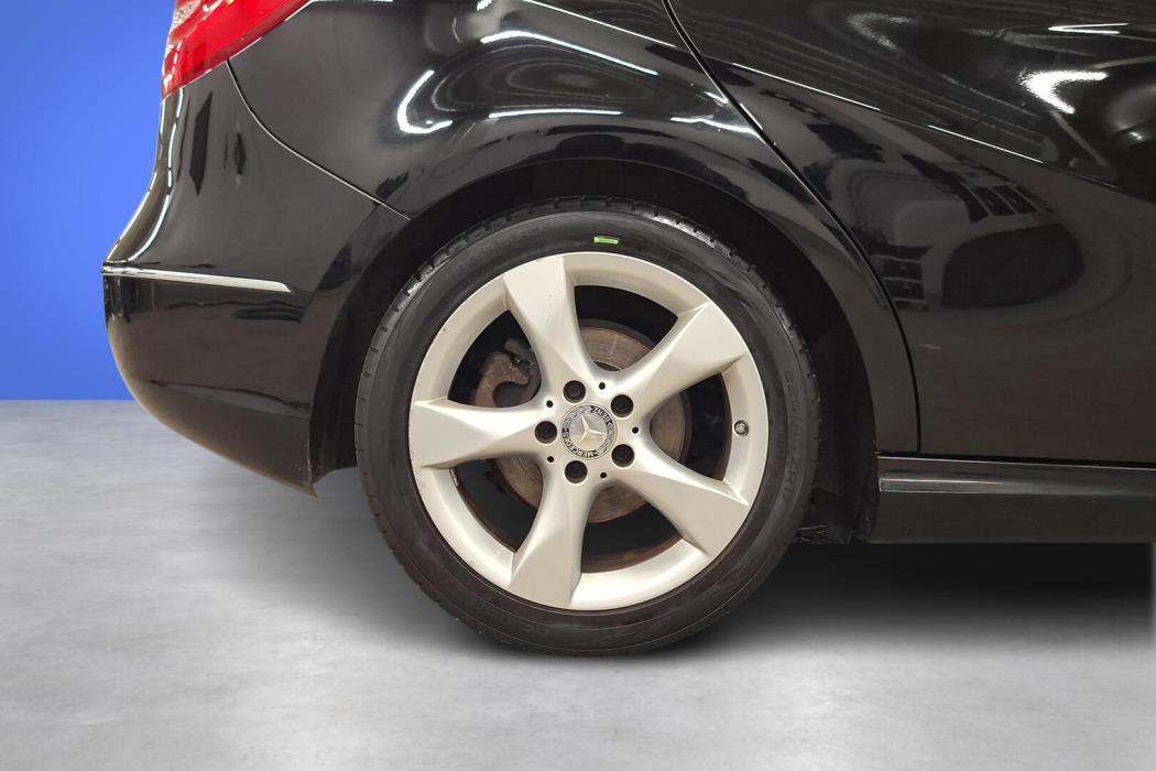 MERCEDES-BENZ B 2015