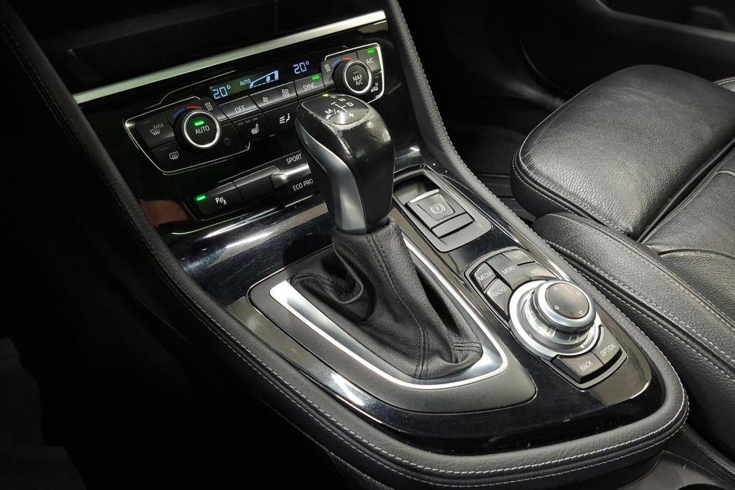 BMW 220 2015