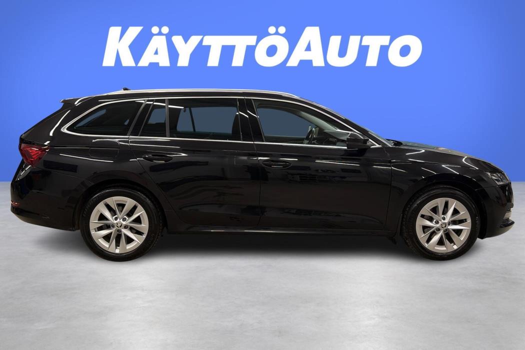 SKODA Octavia 2023