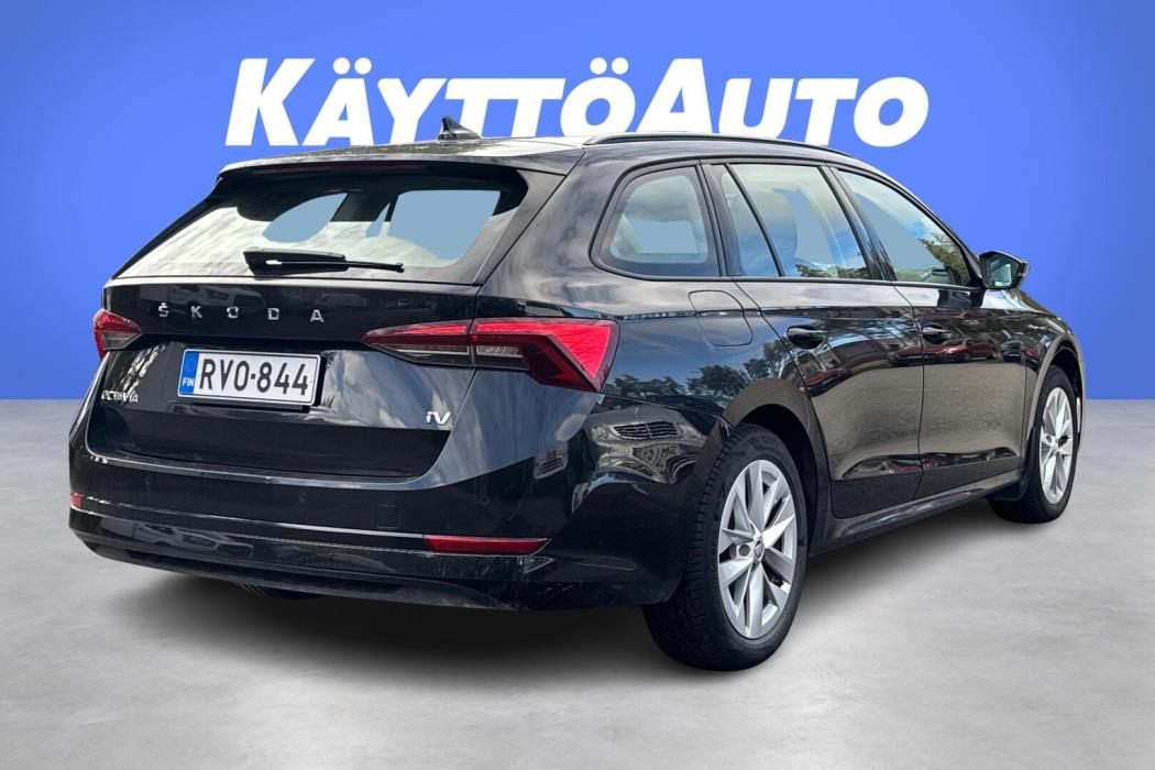 SKODA Octavia 2024