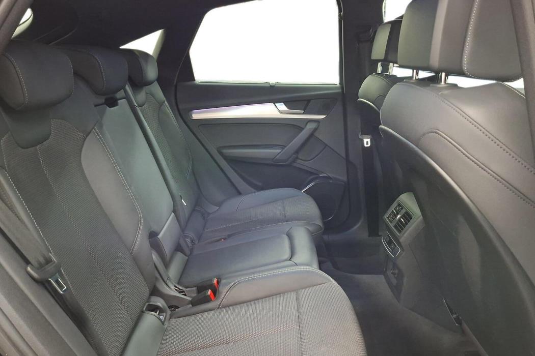 AUDI Q5 2021