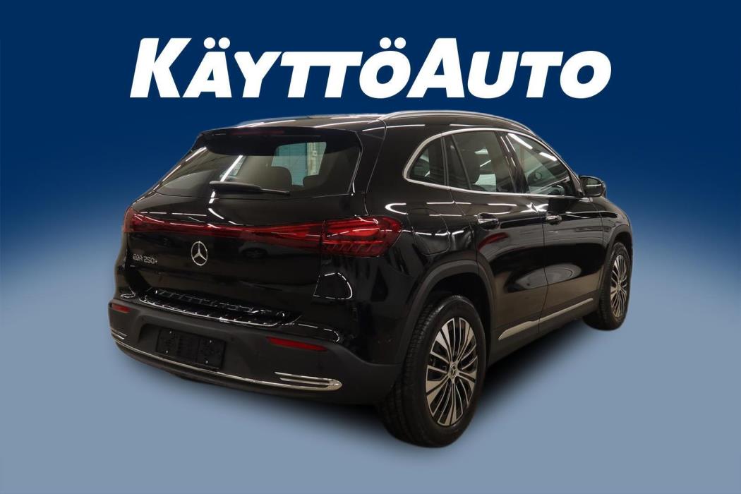 MERCEDES-BENZ EQA 2026