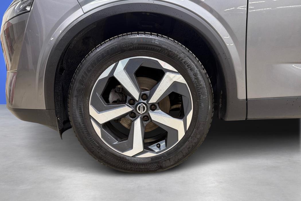 NISSAN Qashqai 2022