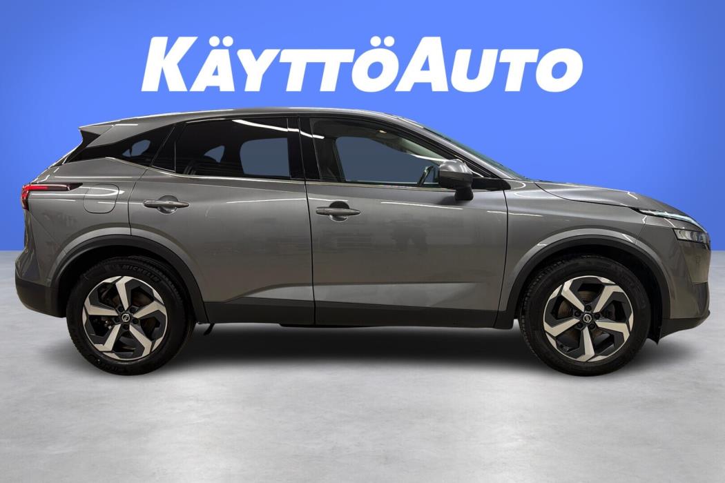 NISSAN Qashqai 2022