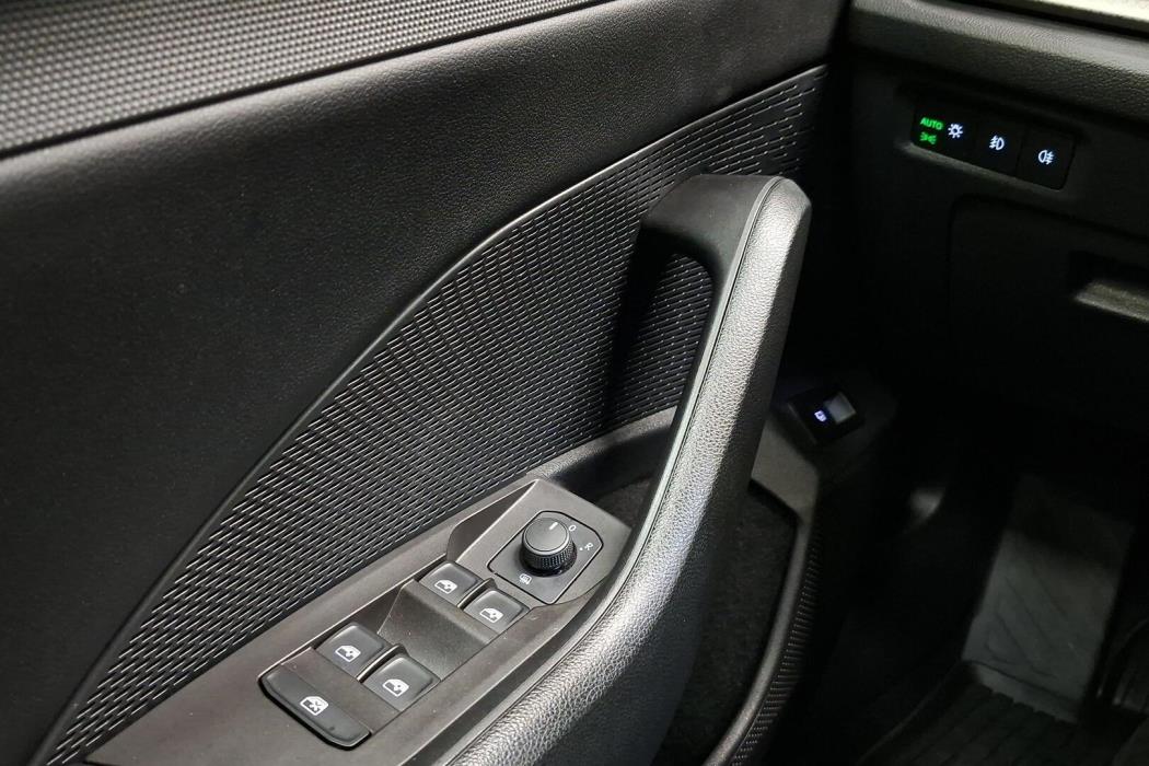 SKODA Octavia 2024