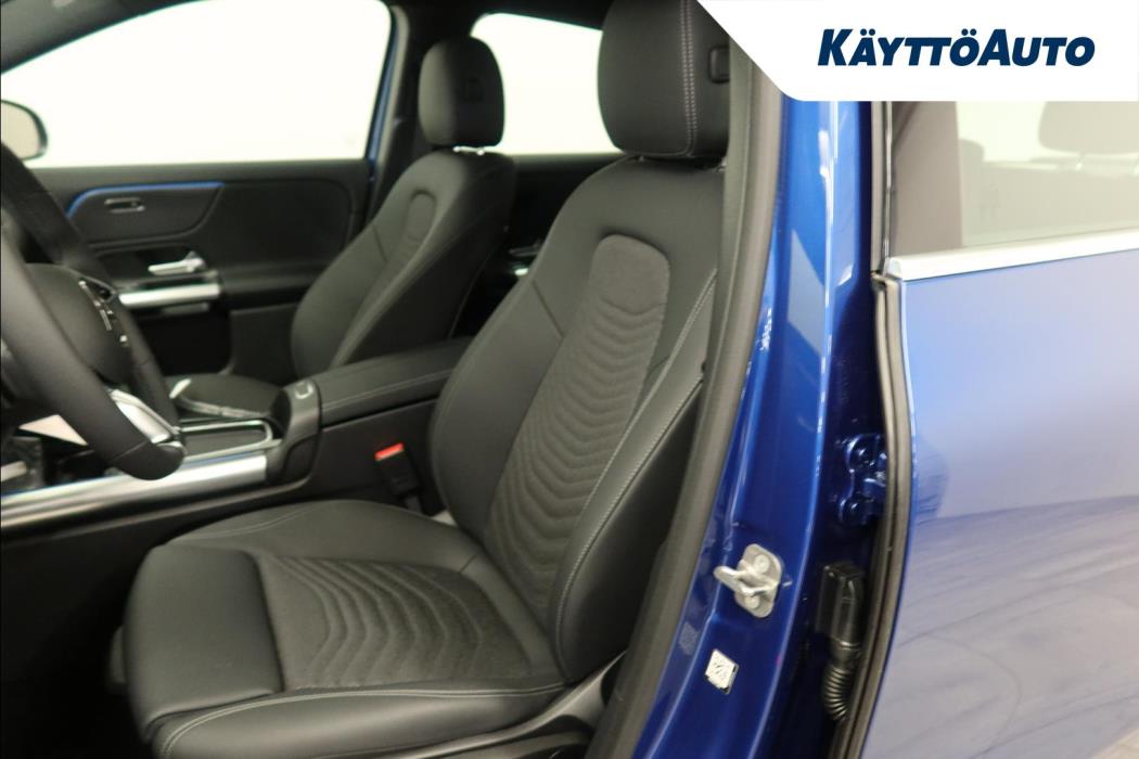 Mercedes-Benz EQA 2025