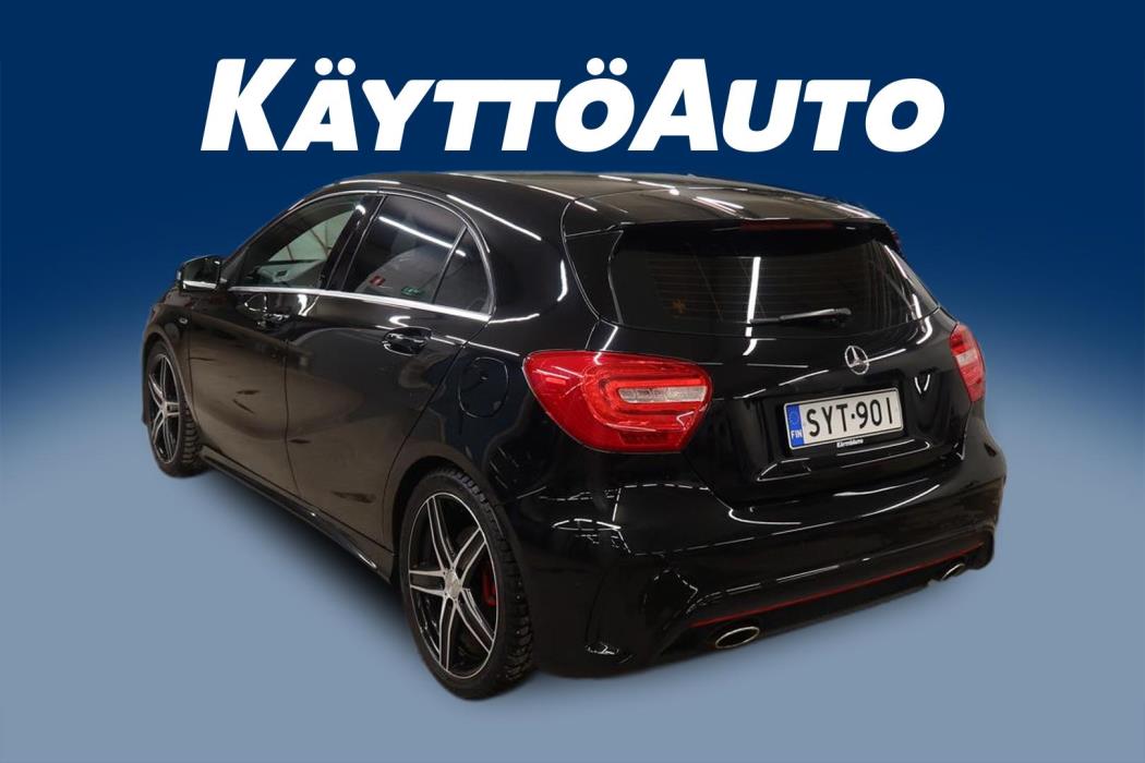MERCEDES-BENZ A 2015