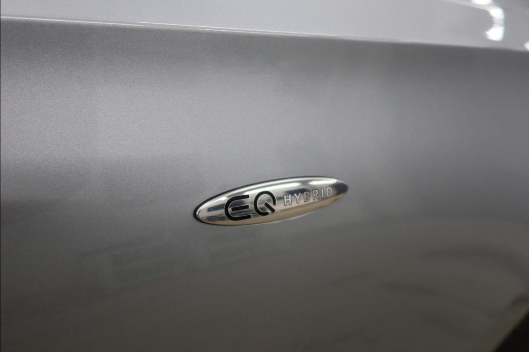 MERCEDES-BENZ E 2026