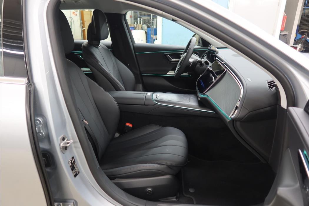 MERCEDES-BENZ E 2026