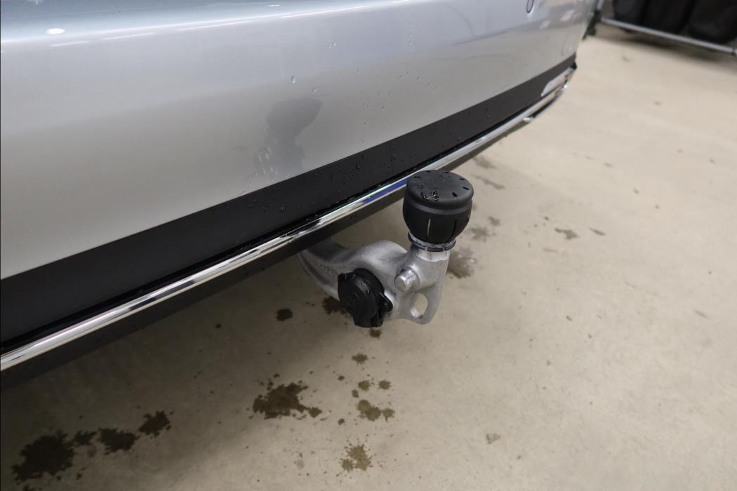 MERCEDES-BENZ E 2026