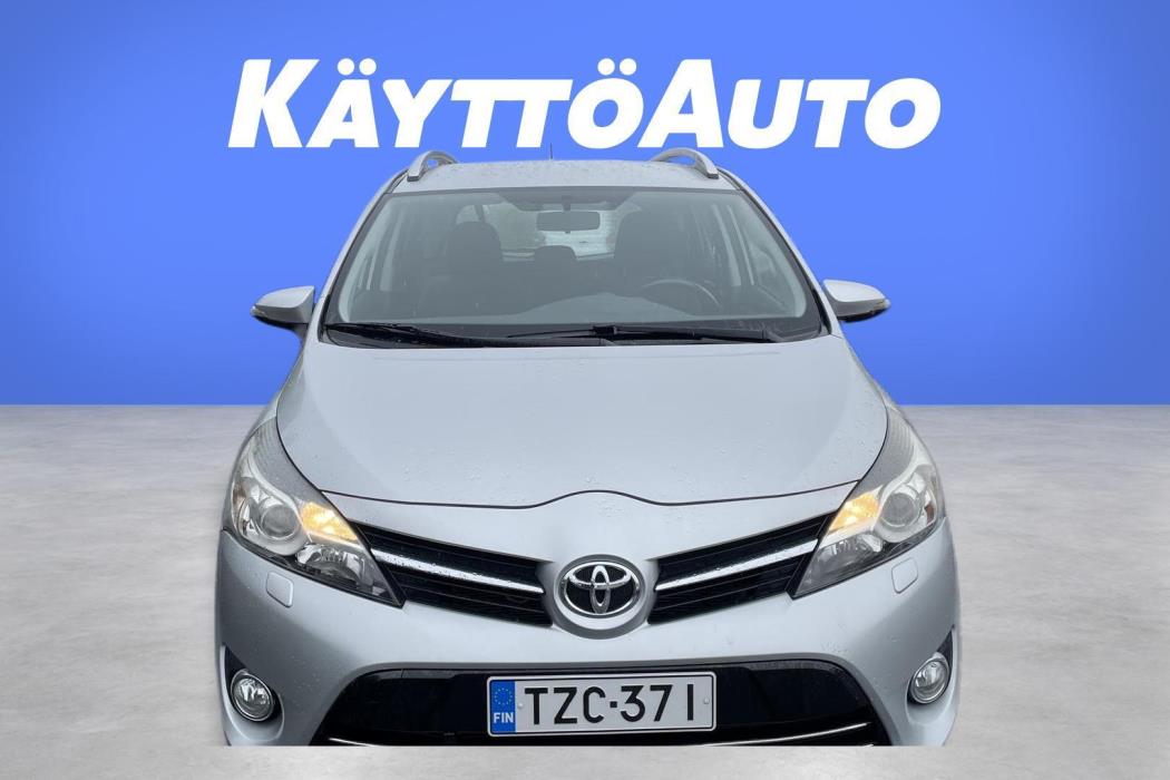 TOYOTA Verso 2015