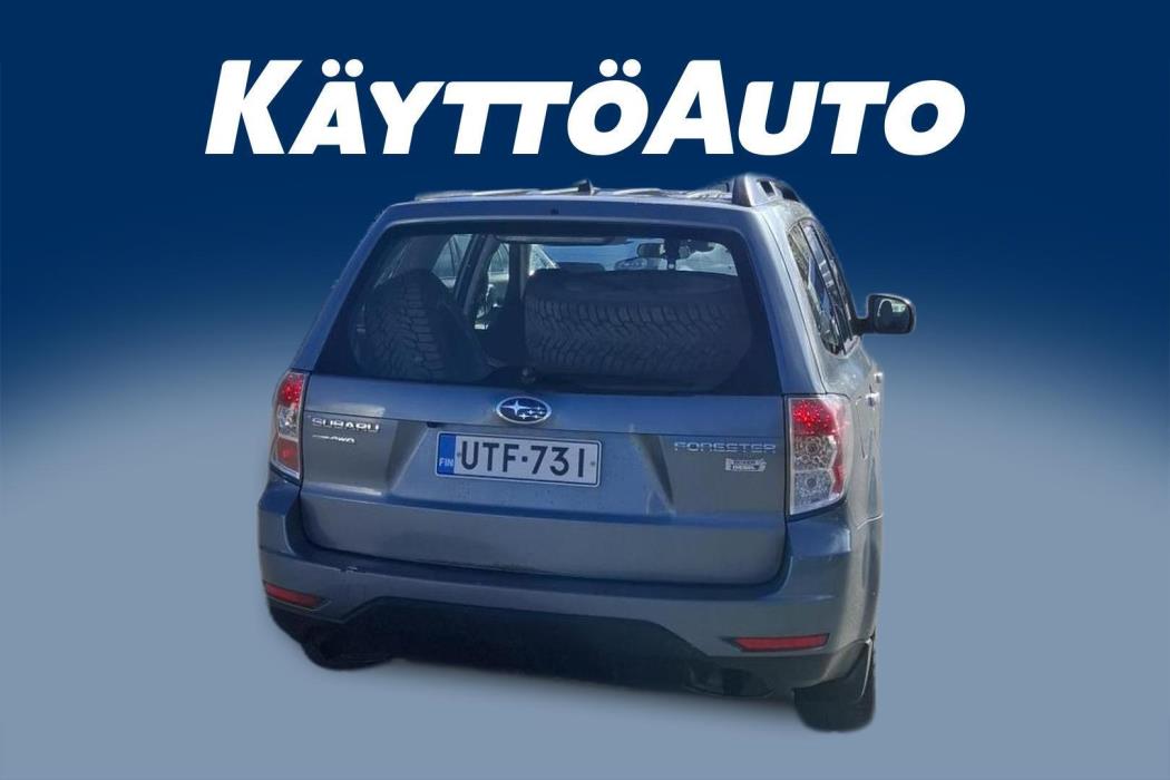 SUBARU Forester 2011