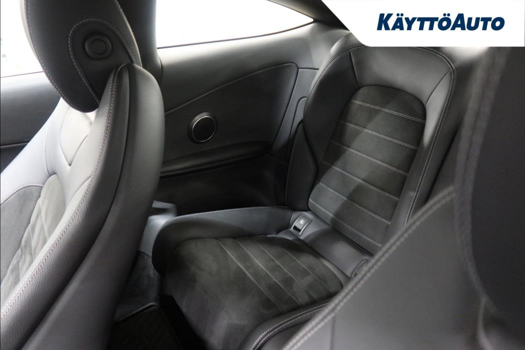 MERCEDES-BENZ C 2016