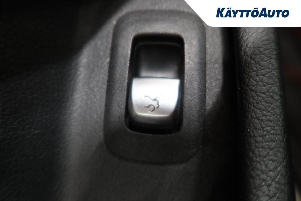 MERCEDES-BENZ C 2016