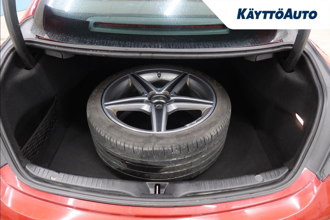 MERCEDES-BENZ C 2016