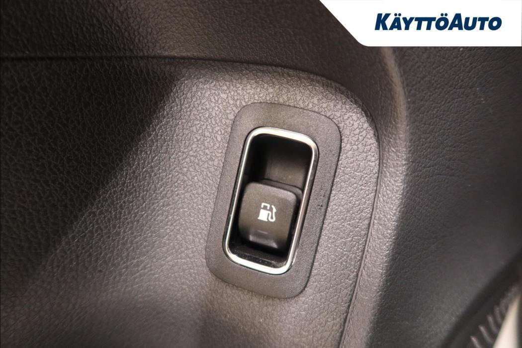 MERCEDES-BENZ A 2022